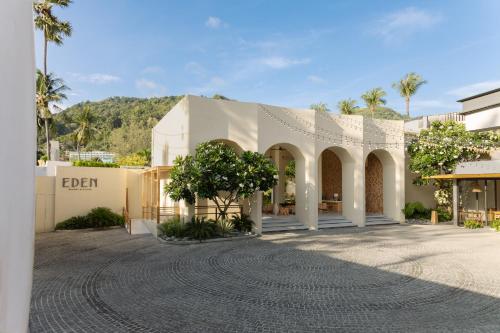 Eden Resort & Villas Phuket Patong — Property building