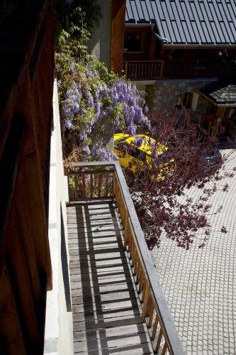Κήπος έξω από το Le Chalet des Garzons - Incroyable vue