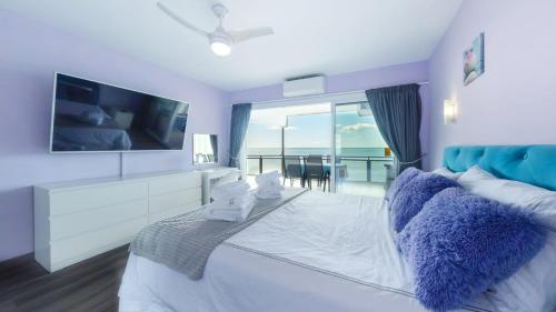 Malibu Dreams 2 Bedroom Apartment