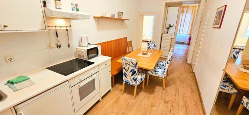 Sobieski Sigmund Freud Apartment