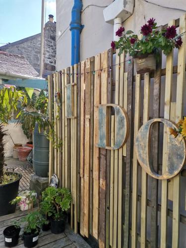 Giardino di The Boathouse St Just Private Patio & Veranda