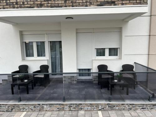 Posezení v ubytování BOŽUR apartmani, kod hotela Sunce