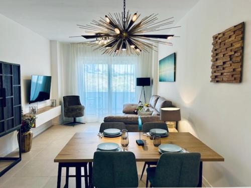 Beautiful brand new - Estepona beach side apartment