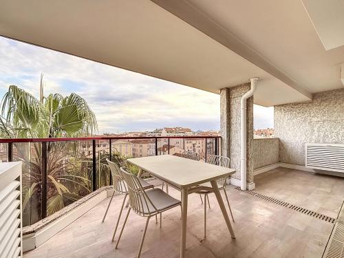 Intuition Duplex 3 lits terrasse 5mn Palais et Croisette