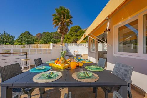 Villa Manolet - plusholidays