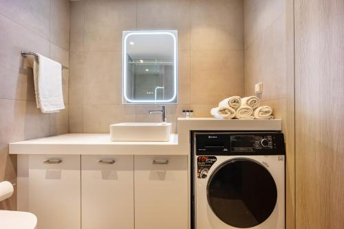 Marbella Living Pangrati By O&O Group