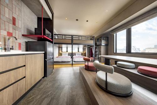 &Here OSAKA NAMBA — Photo of the whole room