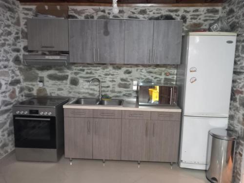 Φωτογραφία από το άλμπουμ του Malama's House σε Káto Trítos