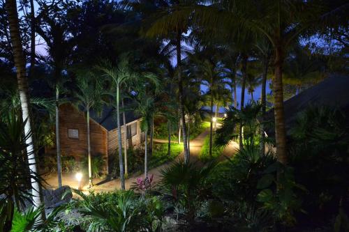 Taman di luar Puerta Azul