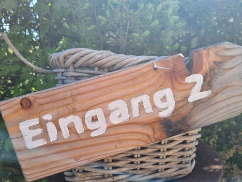 a sign that saysengaging in a wicker basket at Landhaus Talblick- Frühstückspension in Brotterode-Trusetal