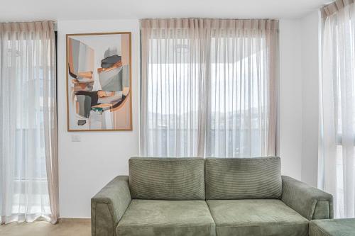 Ruang duduk di J&G Suites
