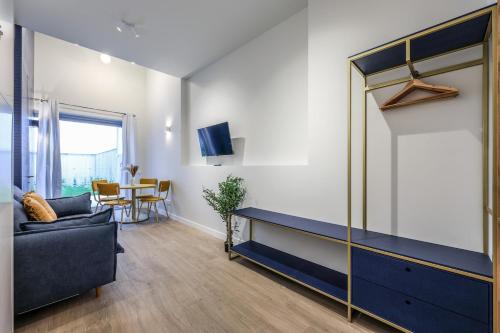 Chic Studio Steps from Gran Vía Madrid