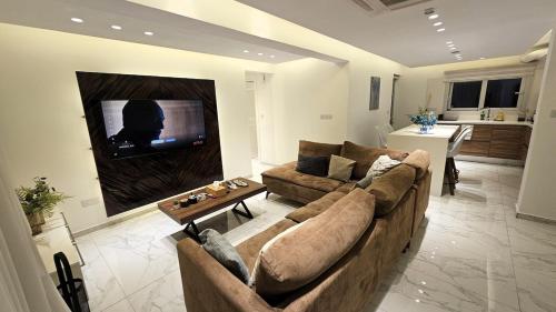 The Suave - Limassol City Centre Luxury