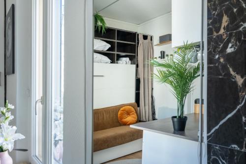 Ruang duduk di Charming and Compact Studio-Jules Joffrin - Montmartre