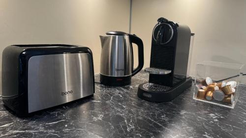 Utensilios para hacer té y café en City Apartement Linz für 5 Gäste mit self-checkin und Küche