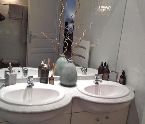 Les Jardins de Mistral Apartment