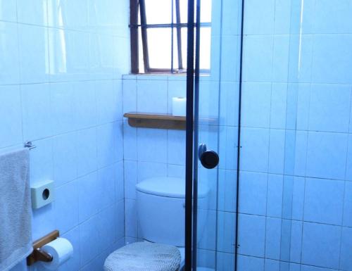 Un baño de Wood Valley