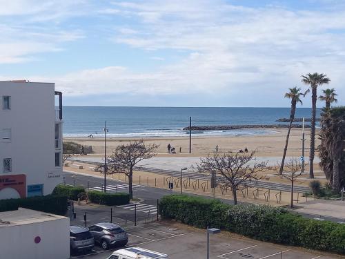 T2 cabine 35m² + loggia à Sète, parking et vue sur la mer - FR-1-472-120