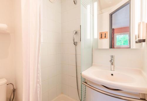 Koupelna v ubytování B&B HOTEL Strasbourg Nord Schiltigheim