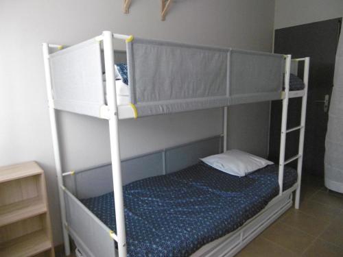 Charmant appartement 3 pièces à Sète avec terrasse et parking sécurisé - FR-1-472-153