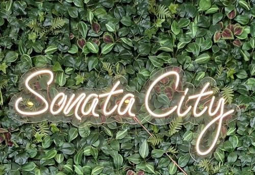 Certifikát, hodnocení, plakát nebo jiný dokument vystavený v ubytování Sonata City Hotel
