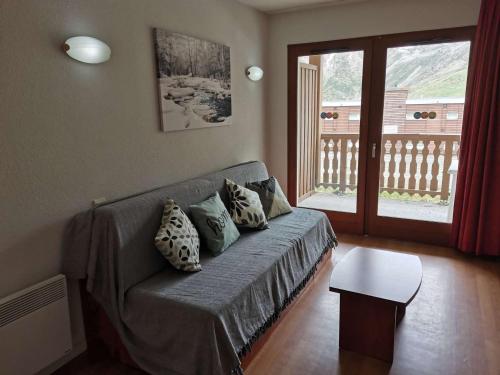 Charmant studio cabine pour 4 avec terrasse, piscine couverte, parking et salle de fitness à 400m des pistes - FR-1-404-245