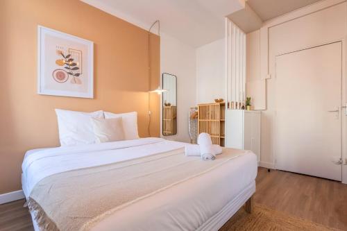 Charming Lille St Michel studio