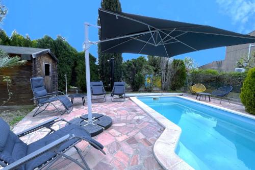 VILLA CONSTANCE - Swimming pool & Parking - sleeps 8