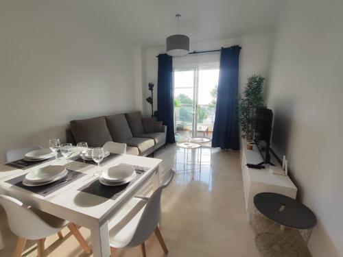 Bella Vista: Costa 3 dorm • Valle Properties