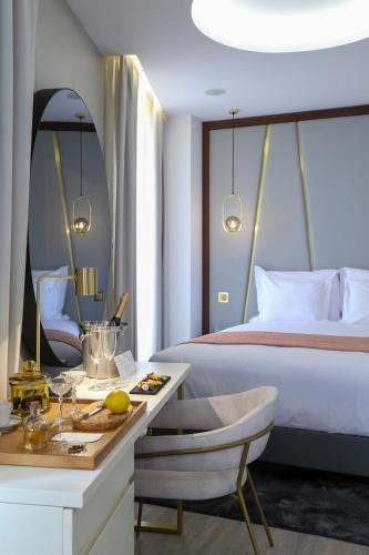 Vincci Alfama — Photo of the whole room