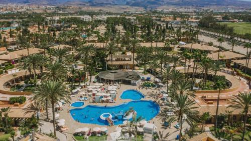 Piscina di Hotiday Gran Canaria Maspalomas o nelle vicinanze
