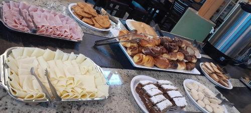 Mad på hotellet eller i nærheden