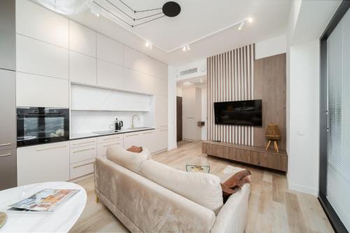 ANS Hanza Tower Apartment No 428 - Swimming pool, sauna, jacuzzi, viewing terrace