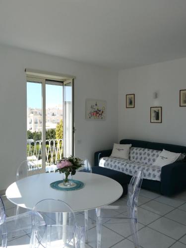 Capresella luxury apartment photo 2