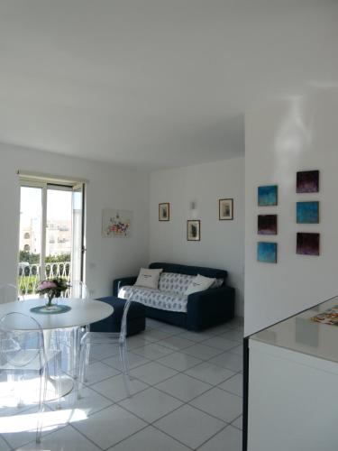 Capresella luxury apartment photo 3