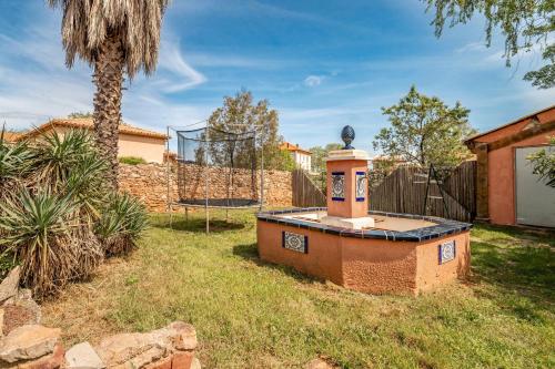 Photo de la galerie de l'établissement Gites Lotus - piscine chauffée, à Cébazan