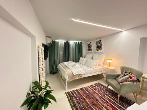 Le Petit II Apartment