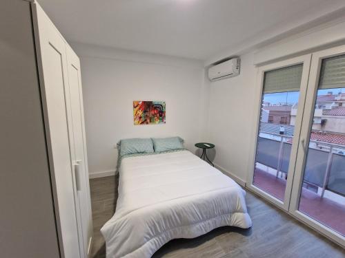 Fotografie z fotogalerie ubytování Habitacion BNB con balcon Alfarooms v destinaci Albacete