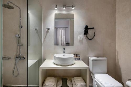 Ένα μπάνιο στο Shalom Luxury Rooms Kondilaki