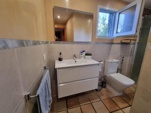 Ένα μπάνιο στο MEQUEDO LAS CAÑAS Alcañiz