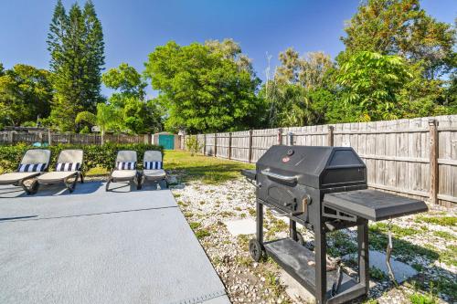Imagen de la galería de Tropical Retreat with Heated Pool & Firepit, en Clearwater