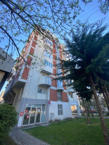 Bangunan di mana terletaknya apartmen