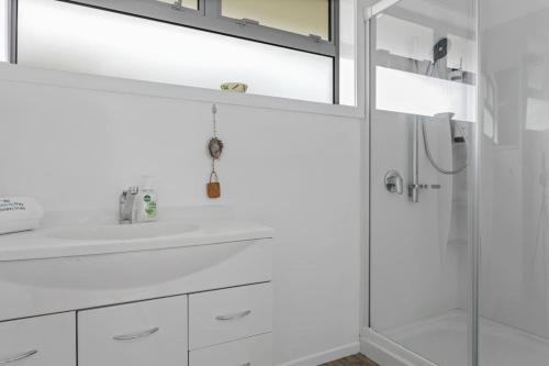 Un baño de Rest Stop on Richard Street