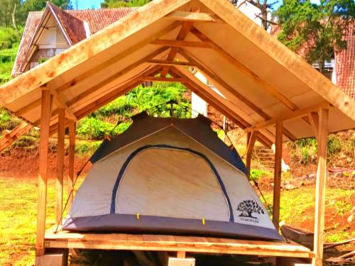 Φωτογραφία από το άλμπουμ του Ciwidey Jungle Camp σε Gambung