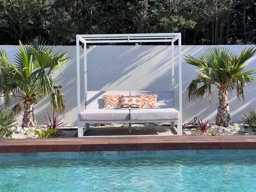 Φωτογραφία από το άλμπουμ του Maison, piscine, jacuzzi, à 5 minutes de Cassis et plages σε Carnoux