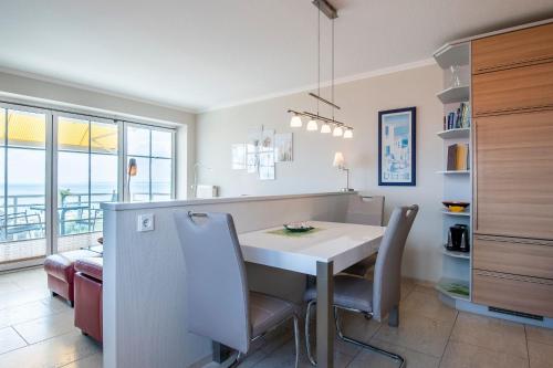 Η κουζίνα ή μικρή κουζίνα στο Strand Domizil Wohnung 12