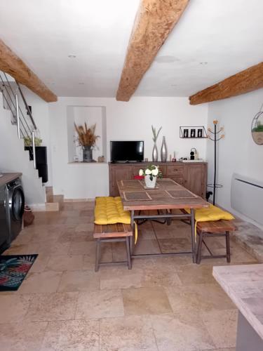 Maison de village entièrement rénovée avec goût