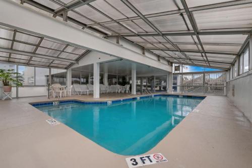 Sea Marsh II Unit 603 - Oceanfront photo 4