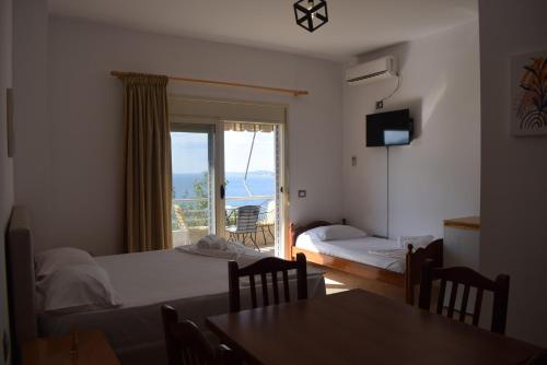 Postel nebo postele na pokoji v ubytování Villa The View Vlore Albania