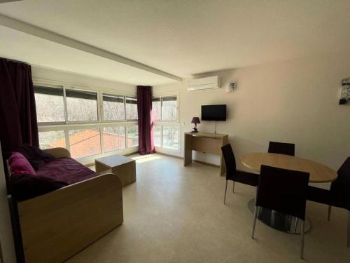 Résidence Balcon Du Canigou - T2 dans la résidence Les Balcons du Canigou MAE-2761